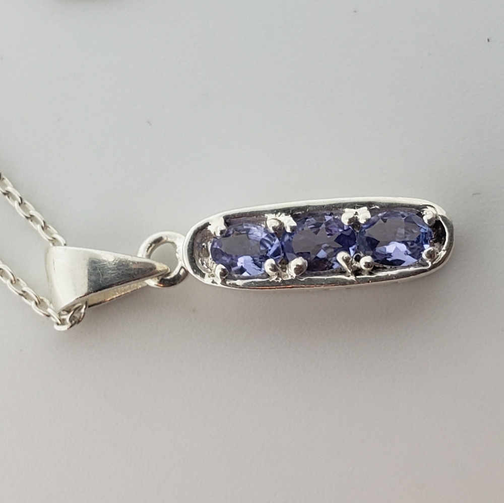 "RARE" 3 Stone Purple Tourmaline in Solid Stamped Sterling Silver Necklace - Picture 4 of 12